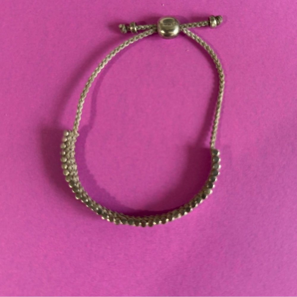 Links of London Pre-Owned Light Gray and Silver Friendship Bracelet.